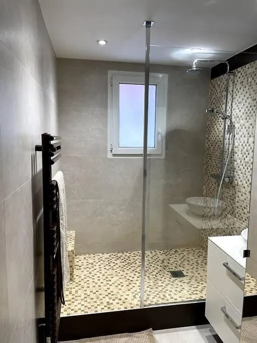 Joli Appartement Avec Terrasse Montrouge France